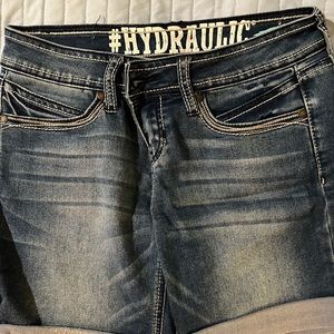 Hydraulic Jean Short 5/6